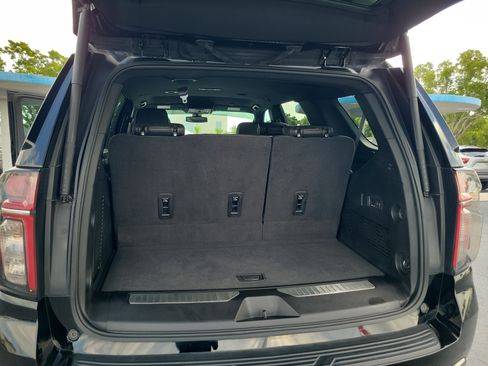Used 2022 Chevrolet Tahoe RST w/ Luxury Package RWD image 6