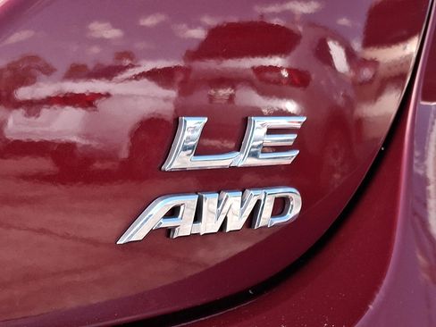 Used 2021 Toyota Camry LE w/ Carpet Mat Package (TMS) AWD/4WD image 27