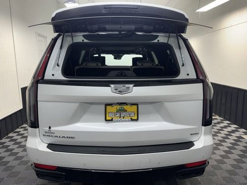 Used 2021 Cadillac Escalade ESV Sport image 43