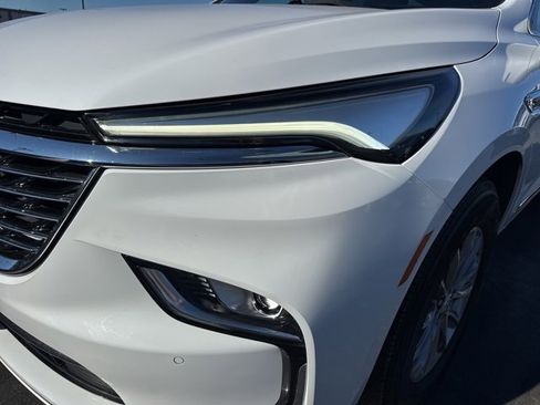 Used 2024 Buick Enclave Premium image 23