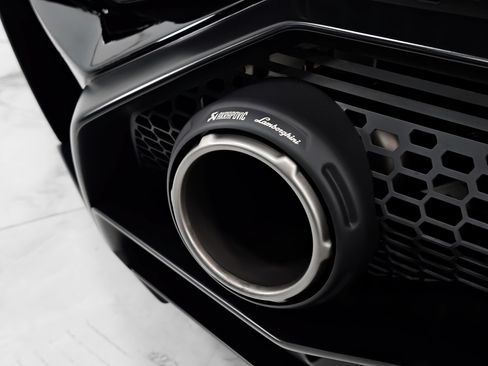 Used 2023 Lamborghini Huracan STO RWD image 14