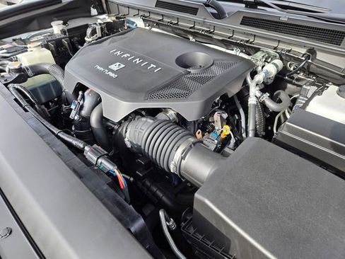 New 2026 INFINITI QX80 Luxe RWD image 23