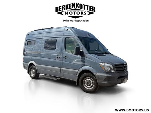 Used 2018 Mercedes-Benz Sprinter 2500 image 27