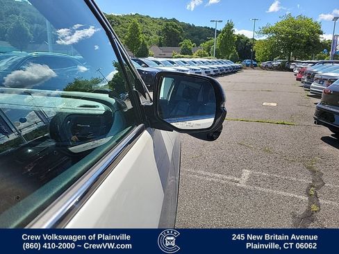 Used 2018 Honda Pilot Touring image 34
