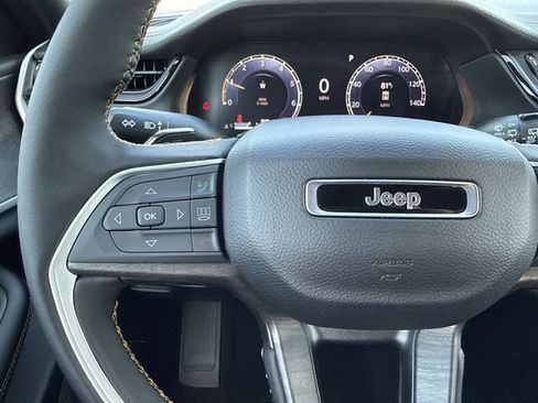 New 2026 Jeep Grand Cherokee Limited AWD/4WD image 16