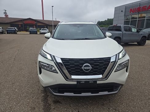 Used 2023 Nissan Rogue SL AWD/4WD image 2