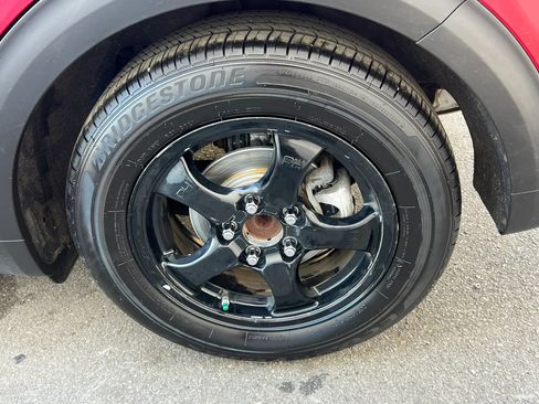 Used 2017 Kia Niro EX FWD image 11