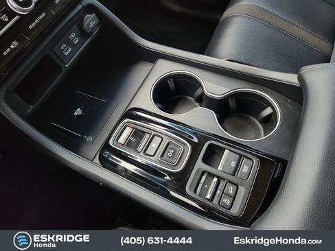 Certified 2025 Honda Pilot Touring image 22