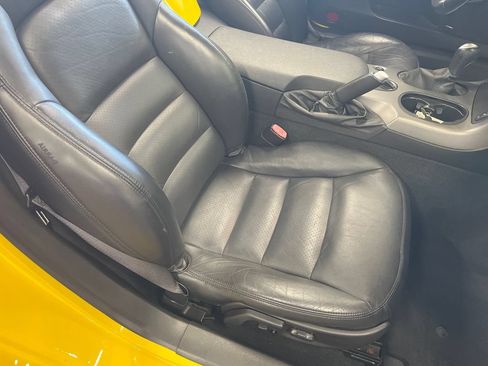 Used 2007 Chevrolet Corvette Convertible w/ Preferred Equipment Group RWD image 56