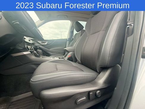 Used 2023 Subaru Forester Premium AWD/4WD image 13