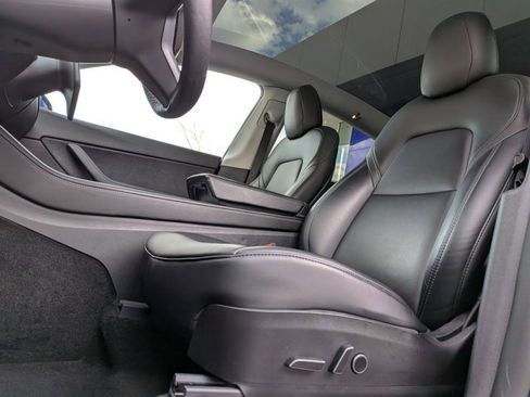 Used 2021 Tesla Model Y Performance image 13