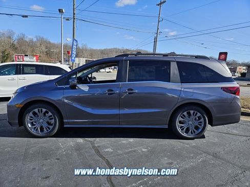 New 2026 Honda Odyssey Touring image 4