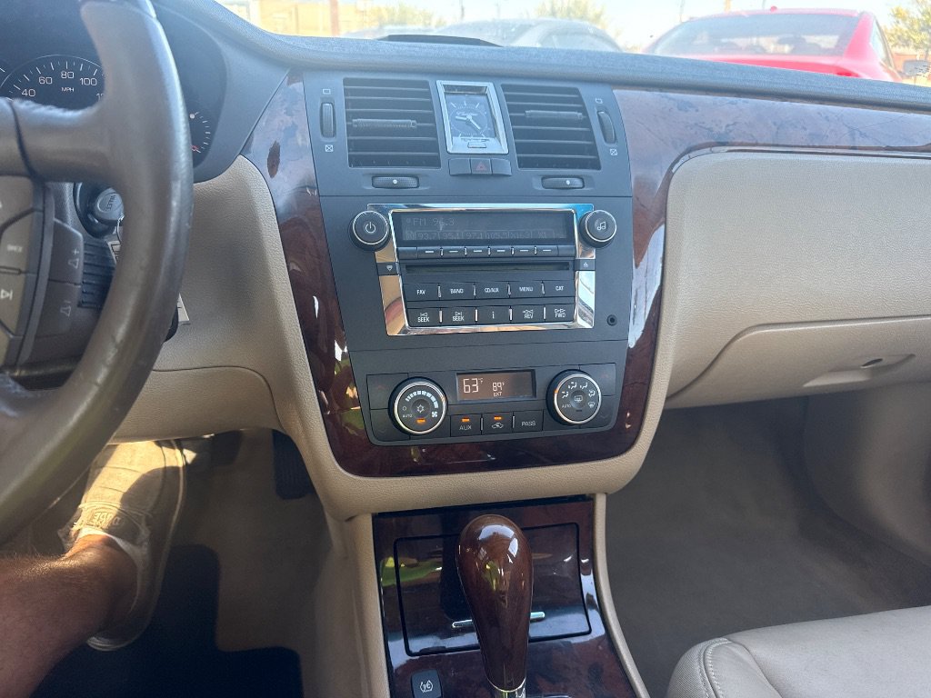 Used 2006 Cadillac DTS FWD image 14