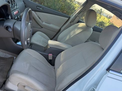 Used 2010 Nissan Altima 2.5 S image 19