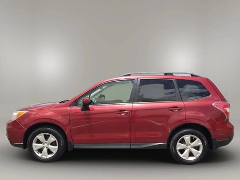 Used 2014 Subaru Forester 2.5i Premium w/ All-Weather Package AWD/4WD image 9