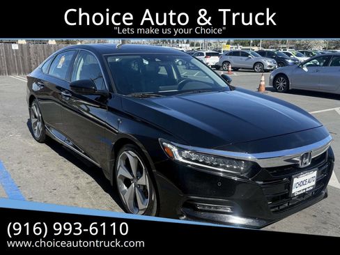 Used 2018 Honda Accord Touring image 1