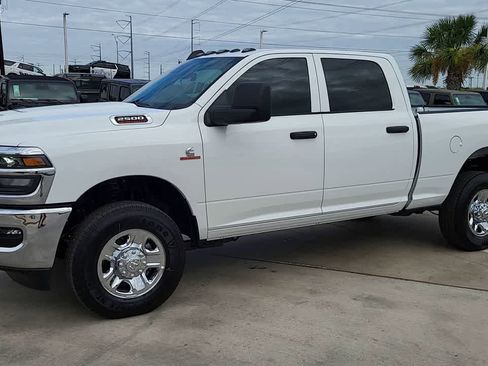 New 2026 RAM 2500 Tradesman AWD/4WD image 4