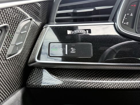 Used 2023 Audi SQ8 Prestige image 45