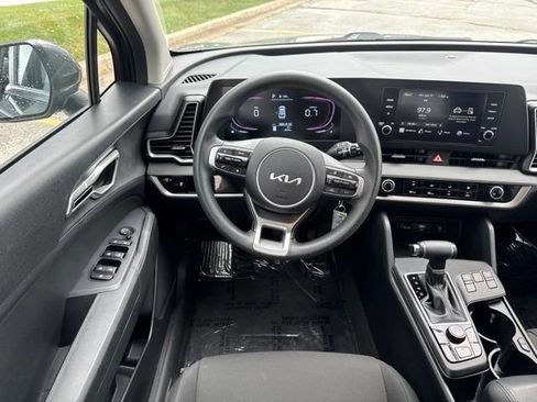 Used 2024 Kia Sportage LX AWD/4WD image 20