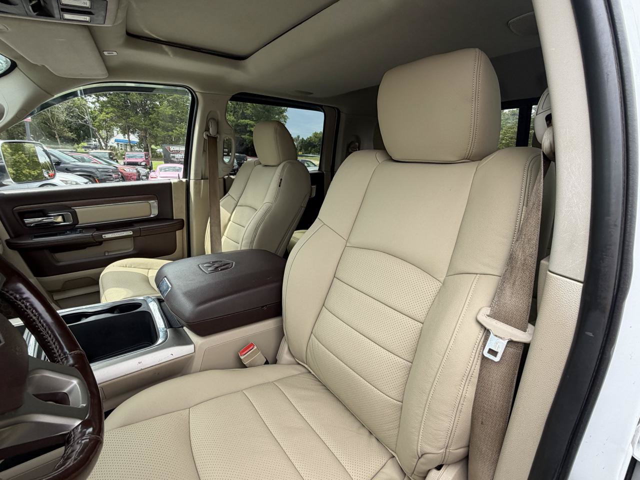 Used 2018 RAM 2500 Laramie AWD/4WD image 15