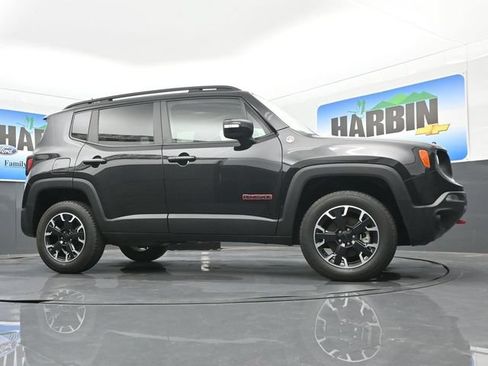 Used 2023 Jeep Renegade Trailhawk AWD/4WD image 20