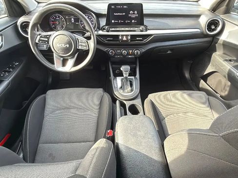 Used 2023 Kia Forte LXS image 28