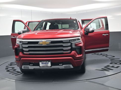 Used 2024 Chevrolet Silverado 1500 High Country w/ High Country Premium Package image 24