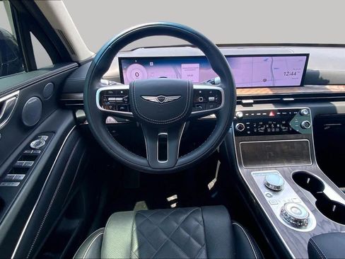 Used 2025 Genesis GV80 3.5T Prestige AWD/4WD image 5