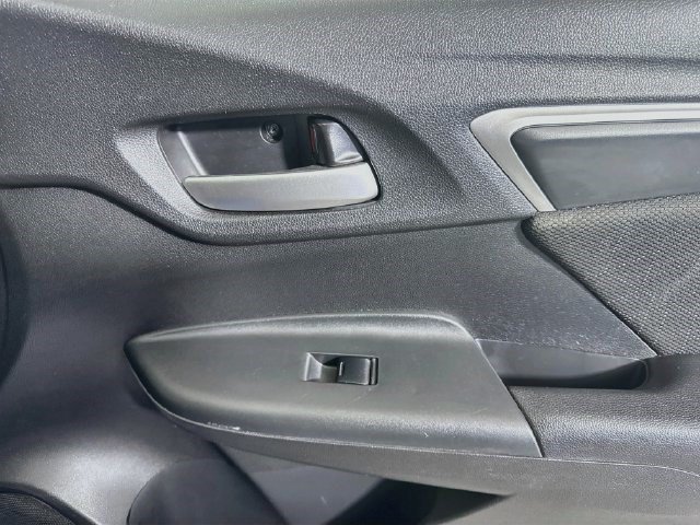 Used 2016 Honda Fit EX image 30