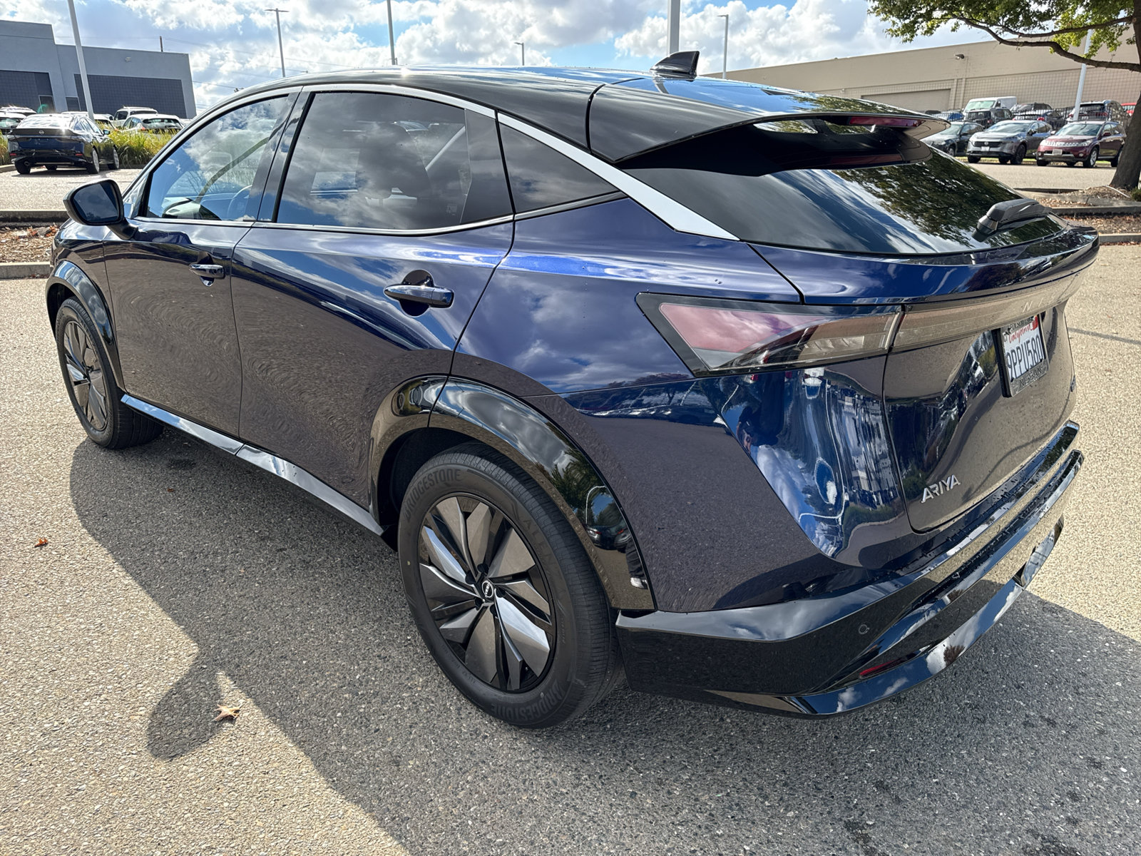 Used 2024 Nissan Ariya FWD image 12