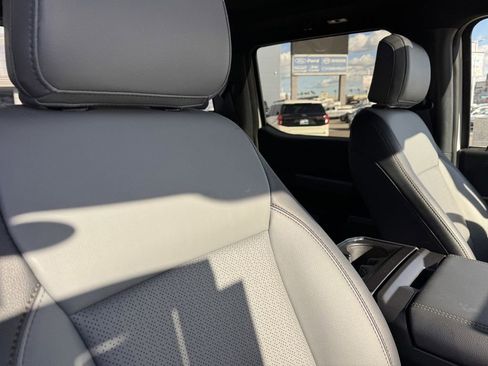 Used 2025 Ford F150 Lightning Lariat image 8