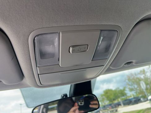 Used 2025 Kia Soul LX image 47