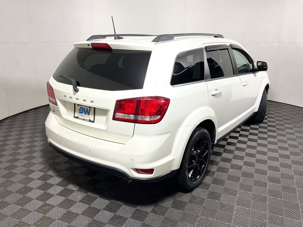 Used 2019 Dodge Journey SE w/ Premium Group AWD/4WD image 16