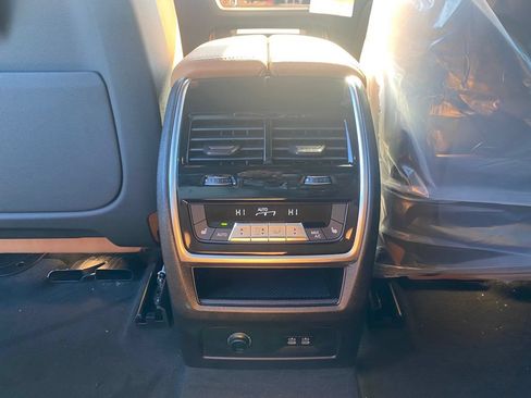 New 2026 BMW X5 xDrive40i w/ M Sport Package AWD/4WD image 8
