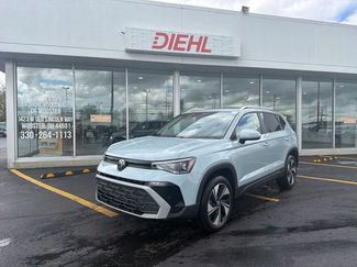 New 2026 Volkswagen Taos SE AWD/4WD 360° Tour