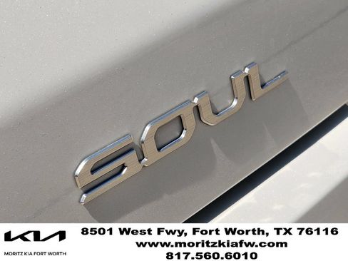 Certified 2025 Kia Soul LX w/ LX Technology Package FWD image 11