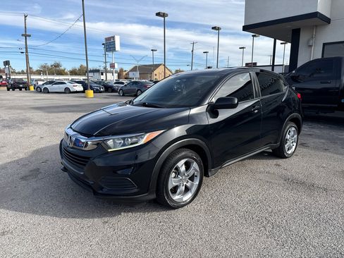 Used 2020 Honda HR-V LX image 2