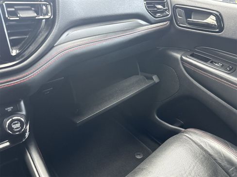 Used 2024 Dodge Durango GT image 27