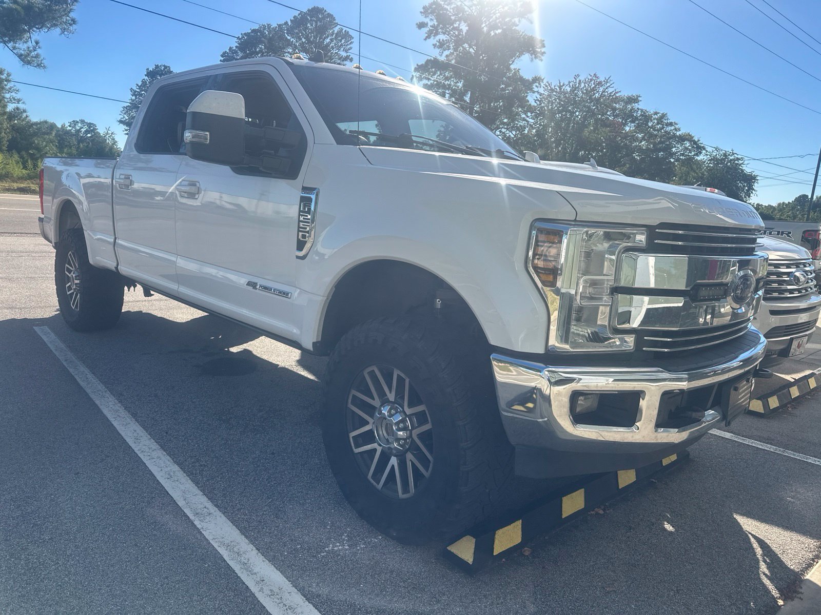 Used 2019 Ford F250 Lariat w/ Lariat Value Package AWD/4WD image 1