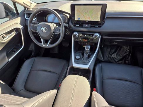 Used 2025 Toyota RAV4 Limited w/ Advanced Technology Package AWD/4WD image 32
