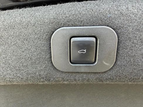 Used 2017 Lincoln Continental Reserve w/ Technology Package image 58