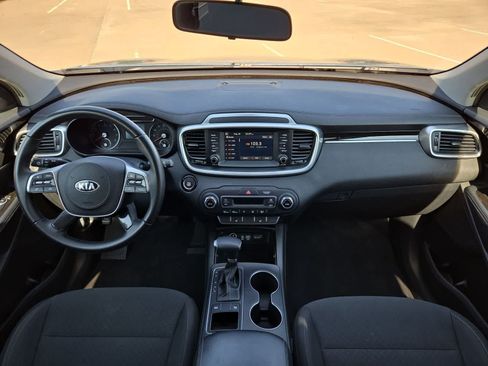 Used 2020 Kia Sorento S FWD image 13