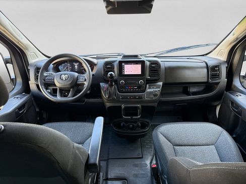 Used 2025 RAM ProMaster 2500 w/ Convenience Group FWD image 18