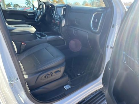 Certified 2022 Chevrolet Silverado 2500 LTZ w/ LTZ Plus Package image 18