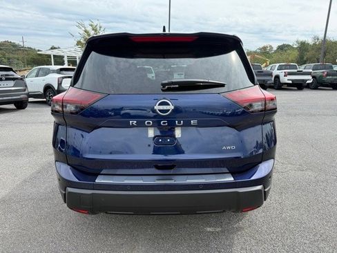 New 2026 Nissan Rogue SV w/ SV Premium Package image 6
