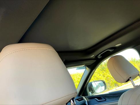 New 2025 Jeep Grand Cherokee L Limited image 17