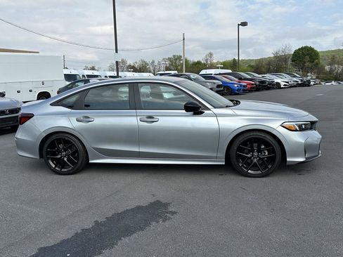 Used 2025 Honda Civic Sport image 9