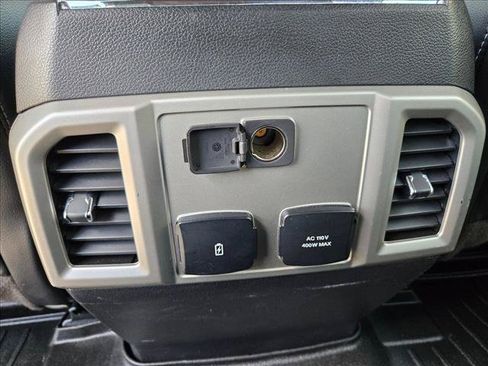 Used 2019 Ford F150 Lariat AWD/4WD image 18