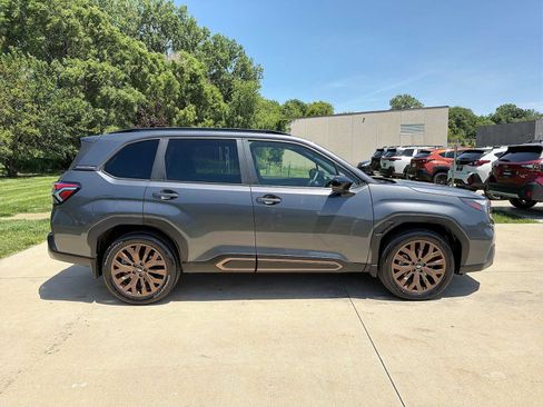 Used 2025 Subaru Forester Sport AWD/4WD image 7