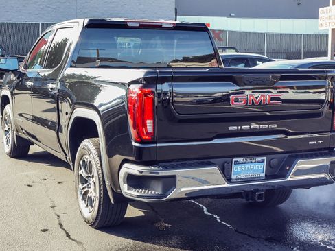 Certified 2025 GMC Sierra 1500 SLT image 23